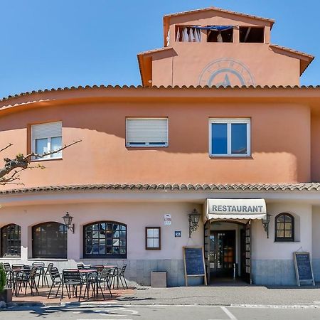 Hostal Alberana Verges Ngoại thất bức ảnh
