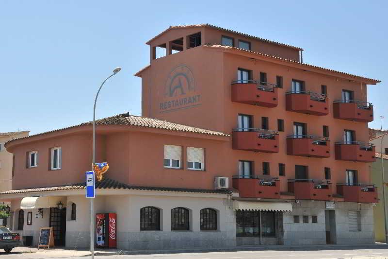 Hostal Alberana Verges Ngoại thất bức ảnh