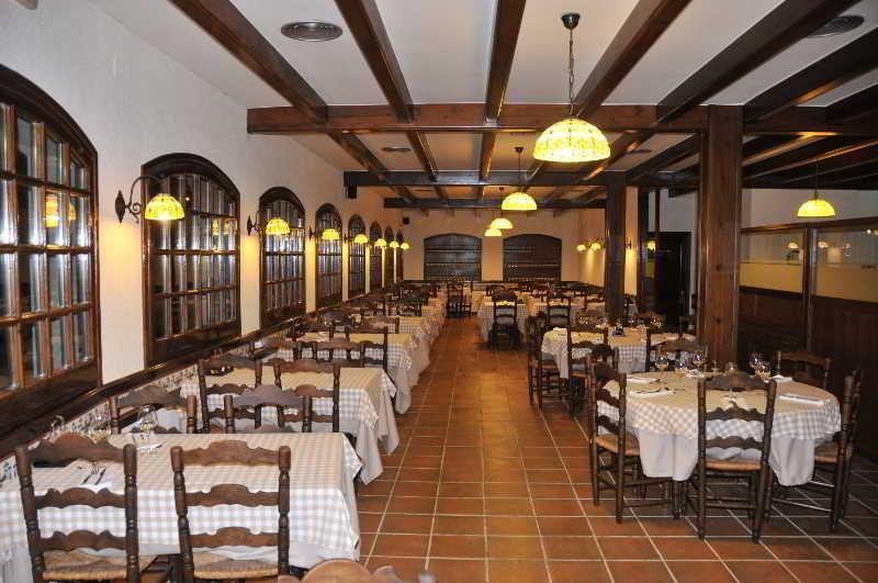 Hostal Alberana Verges Ngoại thất bức ảnh