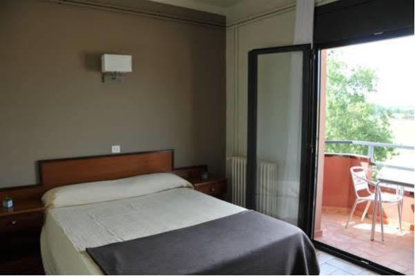 Hostal Alberana Verges Ngoại thất bức ảnh