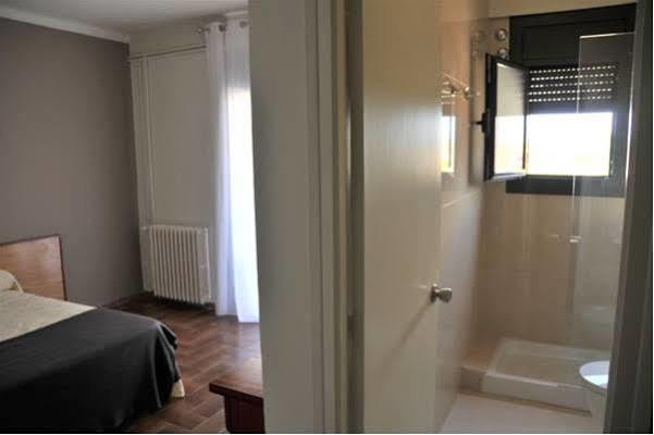 Hostal Alberana Verges Ngoại thất bức ảnh