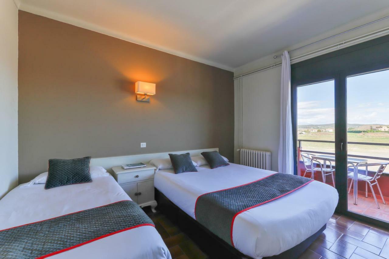 Hostal Alberana Verges Ngoại thất bức ảnh