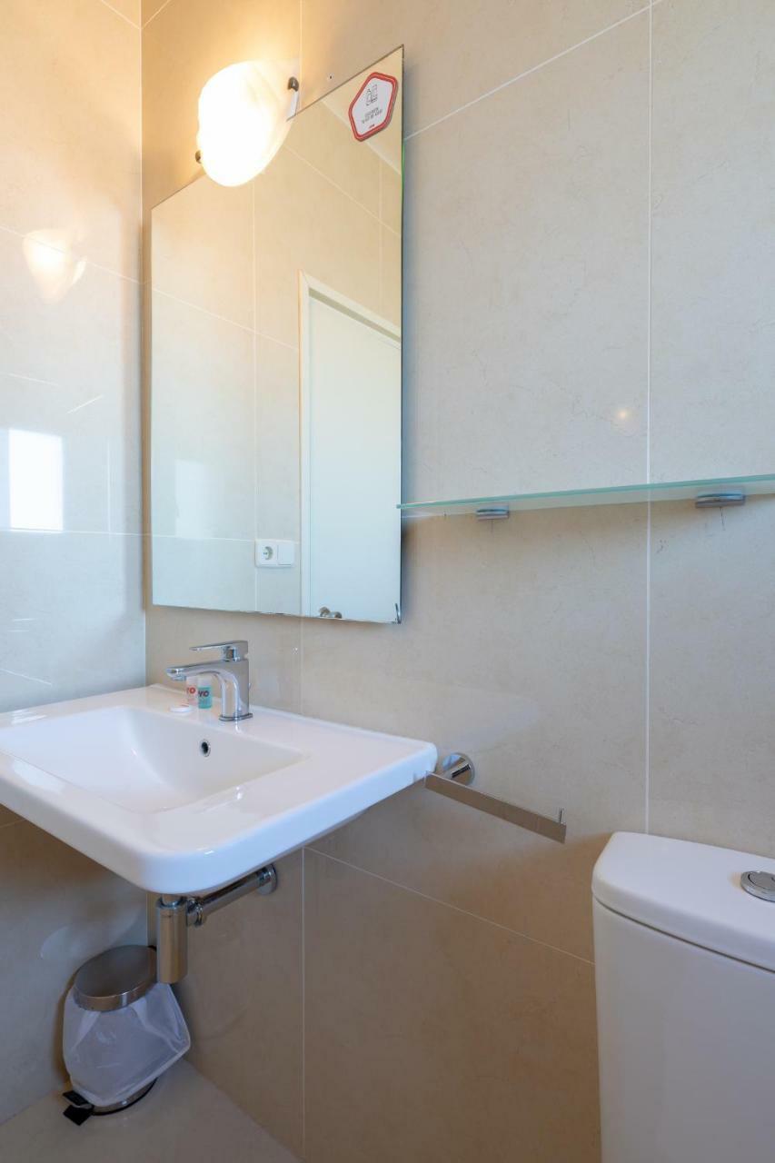 Hostal Alberana Verges Ngoại thất bức ảnh
