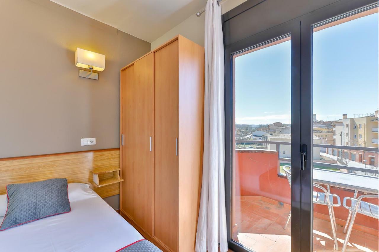 Hostal Alberana Verges Ngoại thất bức ảnh