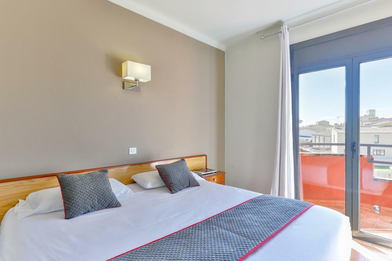 Hostal Alberana Verges Ngoại thất bức ảnh